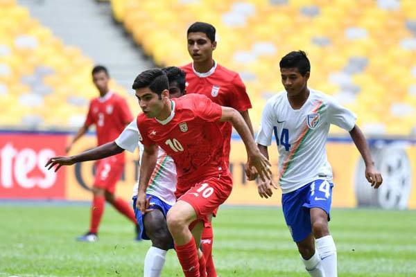 تیم فوتبال نوجوانان ایران حذف شد، یک ستاره از فدراسیون کم شد!