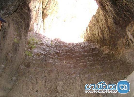 غار چهل پله خضرلو یکی از جاذبه های دیدنی آذربایجان غربی است