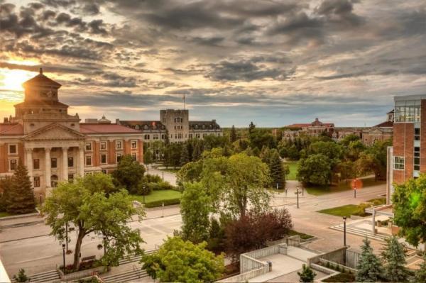 اخذ دانشگاه مانیتوبا (University of Manitoba) در سال تازه